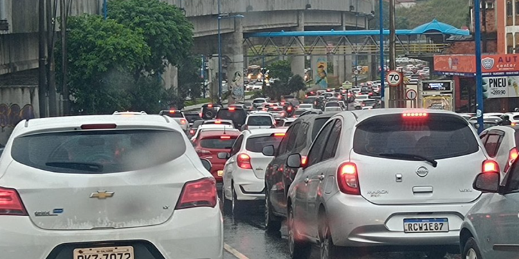 Salvador entra em estado de atenção por causa da chuva