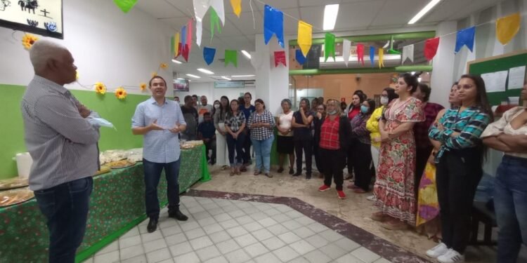 População é recebida com café junino na Secretaria de Saúde de Juazeiro