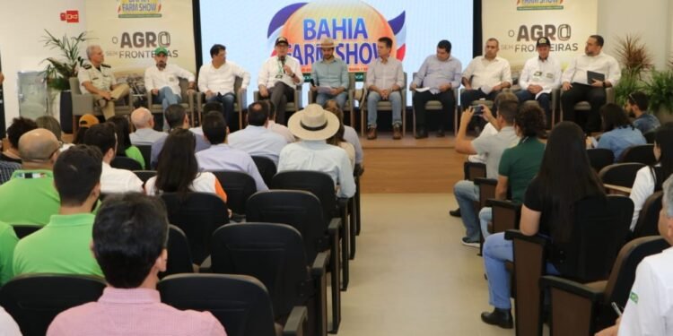 SDE se reúne com associações no segundo dia da Bahia Farm Show