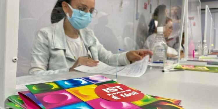 Governo do Estado leva distribuição de preservativos e testes de detecção de ISTs para o São João da Bahia