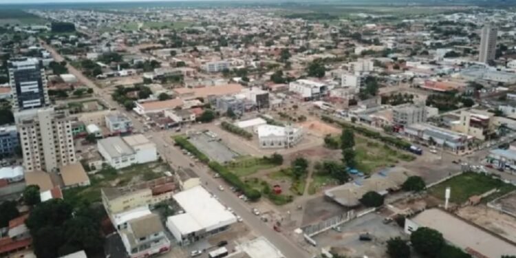 Luís Eduardo Magalhães cresce entre cidades com descenso populacional