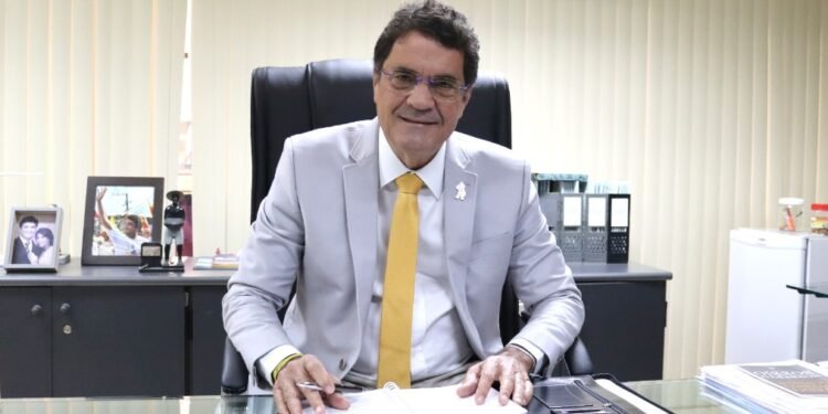 Secretário Angelo Almeida é eleito coordenador da Câmara Temática de Desenvolvimento Econômico