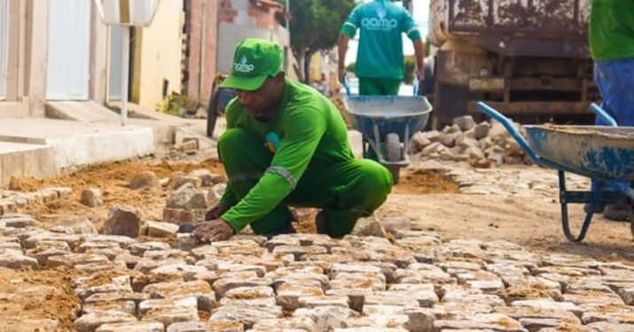 Prefeitura de Juazeiro intensifica serviços de recuperação de pavimentação em toda cidade