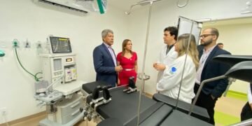 Governo abre unidade de oncohematologia no Hospital Roberto Santos e zera fila de pacientes na regulação dessa especialidade