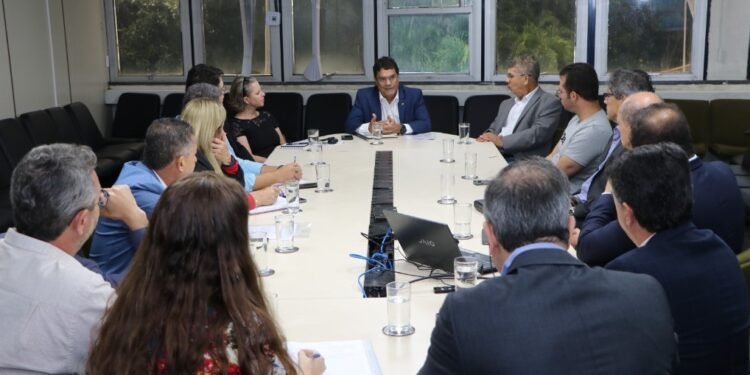 SDE discute o fortalecimento do Distrito Industrial de Vitória da Conquista