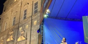 Terreiro de Jesus encerra São João com maratona musical