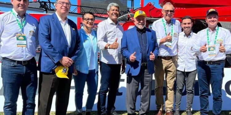Lula chega a LEM para participar da Bahia Farm Show