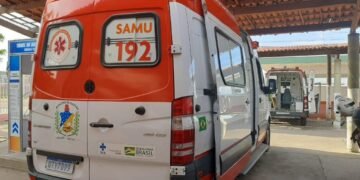 Prefeitura alerta que atendimento está prejudicado por retenção de macas nas unidades hospitalares