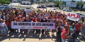 Categoria fez mobilização em frente à sede provisória da prefeitura de Jequié - Foto: Divulgação