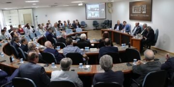 SDE discute atração de investimentos e tecnologias internacionais