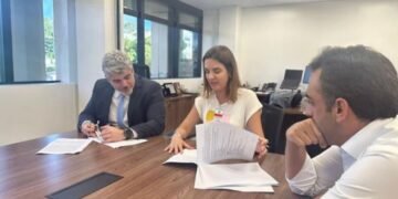 Acordo foi assinado. Crédito: Semdec/PMS