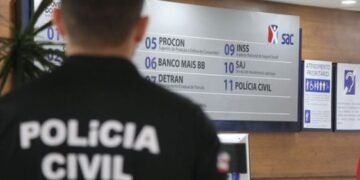 Polícia Civil chega ao SAC. Crédito: Haeckel Dias