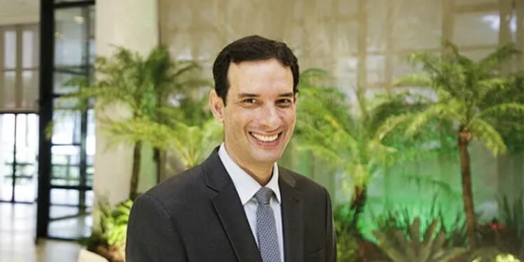 Deputado federal, Prates foi deputado estadual, vereador de Salvador e presidente da Câmara Municipal - Foto: Gabriel Alencar / Divulgação