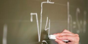 Estudante de Madre de Deus se destaca na Olimpíada Brasileira de Matemática das Escolas Públicas