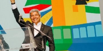 Jerônimo anuncia retorno de voos Salvador-Madrid