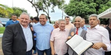 Da esquerda para direita, Ronaldo Carletto, Geraldo Júnior, Luiz Caetano, Sargento Isidório e Jerônimo Rodrigues - Foto: Eduardo Tito | Ag. A TARDE