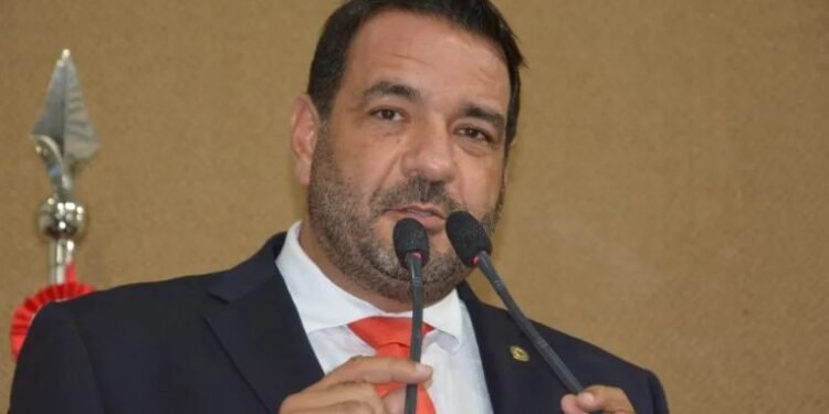 Alan Sanches é o líder da bancada de oposição na ALBA - Foto: Divulgação | ALBA