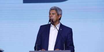 Jerônimo assinou projeto de lei e o encaminhou para a ALBA - Foto: Foto: Olga Leiria | Ag. A TARDE