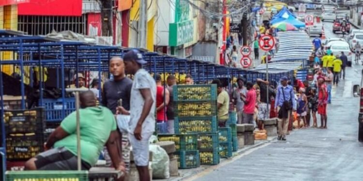 Ambulantes da Joana Angélica receberam novas estruturas. Crédito: Bruno Concha/Secom PMS