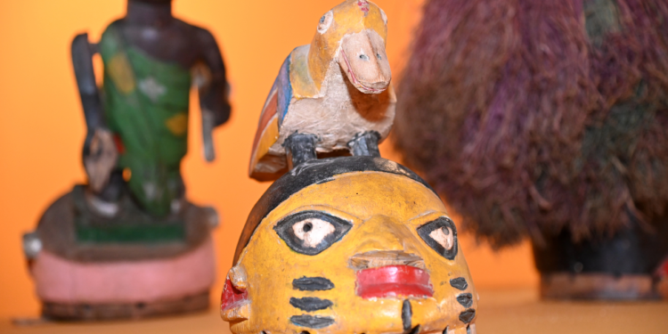 Mascaras africanas foto Fernando Barbosa