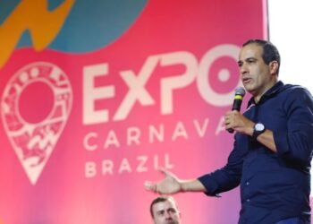 Prefeito participou da abertura do Expo Carnaval Brazil, no Centro de Convenções de Salvador - Foto: Olga Leiria | Ag. A Tarde