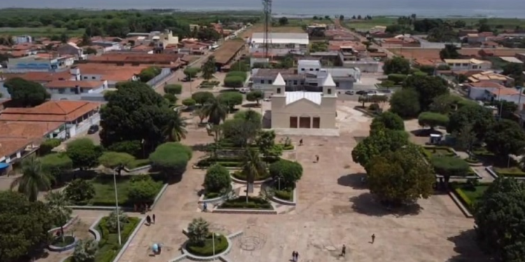 Prefeita Ana Passos exonera quase 80 servidores