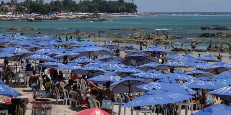 Final de semana será de sol na capital baiana - Foto: Uendel Galter | Ag. A TARDE