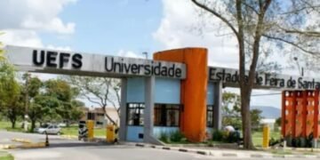 Após um mês de greve, alunos da UEFS retornam às aulas. Divulgação