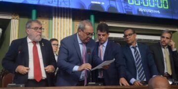 Os vereadores deixaram o plenário Cosme de Farias na última quarta-feira, 20 - Foto: Antonio Queiros / CMS