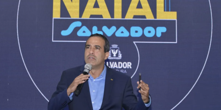 A programação para o primeiro dia vai contar com um desfile com mais de 750 artistas, carros alegóricos e grupos musicais, saindo da Rua Chile. - Foto: Shirley Stolze | Cedoc A TARDE