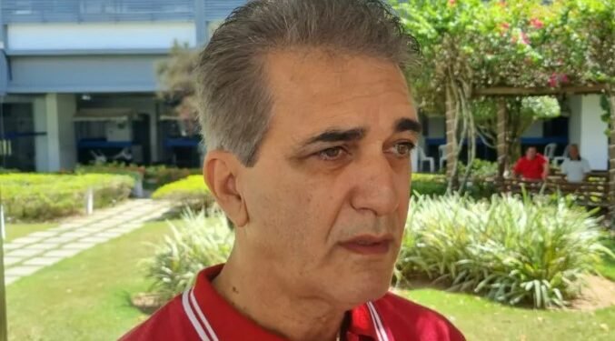 "A luta continua, pois os sonhos não envelhecem e Salvador tem jeito", disse ele - Foto: Lula Bonfim | Ag. A TARDE