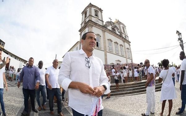 Bruno Reis na Igreja do Bonfim Crédito: Betto Jr./ Secom