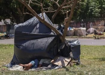 Pessoa em situação de rua Crédito: José Cruz/Agência Brasil