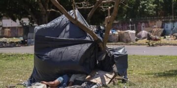 Pessoa em situação de rua Crédito: José Cruz/Agência Brasil