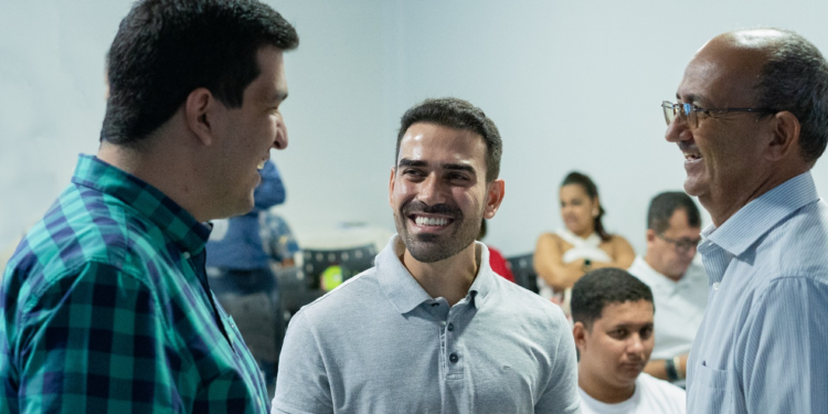 ‘Revolução da educação passa pelos professores’, diz Danilo Henrique