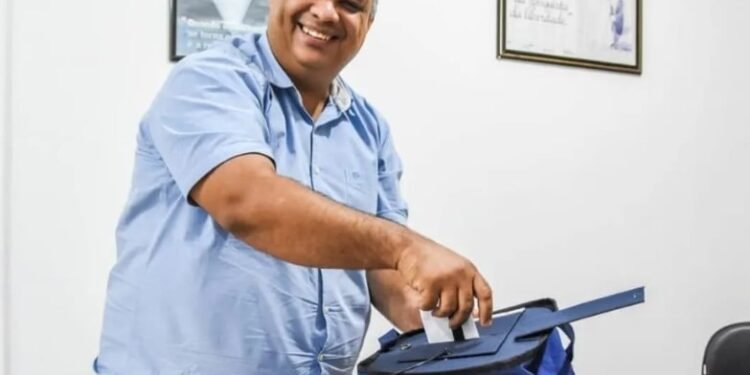 O ex-prefeito Léo tenta reverter a decisão com um recurso junto ao TCM - Foto: Divulgação