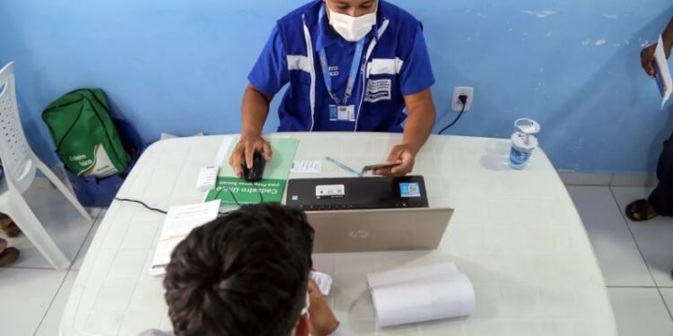 Para o atendimento, o responsável familiar deve comparecer portando o próprio documento - Foto: Divulgação Sempre