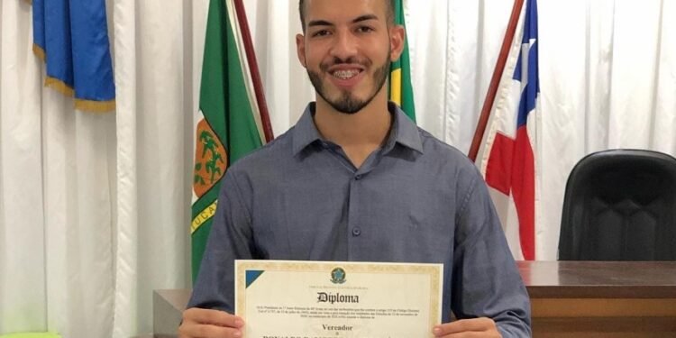 Vereador é agredido por segurança de camarote durante micareta