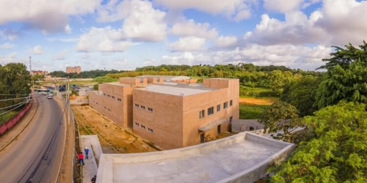Hospital Veterinário de Salvador foi construído no bairro Canabrava, próximo ao estádio de futebol Barradão, e funcionará todos os dias - Foto: Igor santos/ SECOM