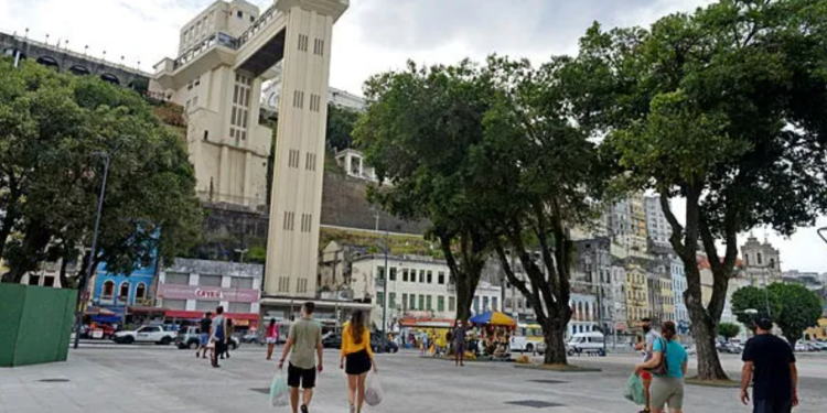 Praça Cairu é um dos cartões-postais da cidade - Foto: Shirley Stolze | Ag A TARDE