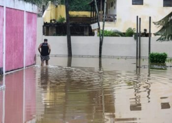 Chuva em Salvador Crédito: Marina Silva/CORREIO