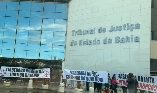Protesto em frente ao TJ-BA Crédito: Divulgação