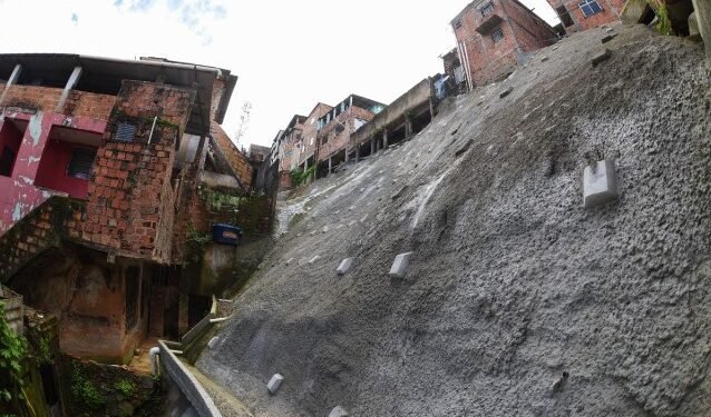 Encostas na Caixa DÁgua Crédito: Betto Jr. / Secom PMS