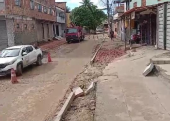 Rua Almirante Tamandaré, em Paripe Crédito: Reprodução / Transalvador
