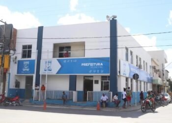 Prfeitura de Araci não enviou dados da RAIS de 2022 e deixou 3 mil servidores sem abono. - Foto: Reprodução