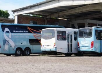 Ônibus metropolitano Crédito: Ana Albuquerque/Arquivo CORREIO