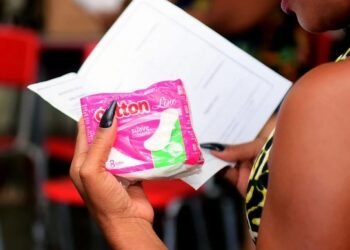 Distribuição de absorvente Crédito: Jefferson Peixoto/ Secom