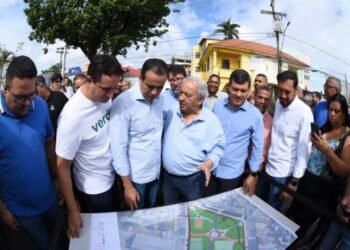 Prefeitura inicia requalificação do Largo do Papagaio