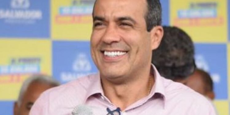 Prefeito rebate Geraldo Jr. e critica transporte metropolitano