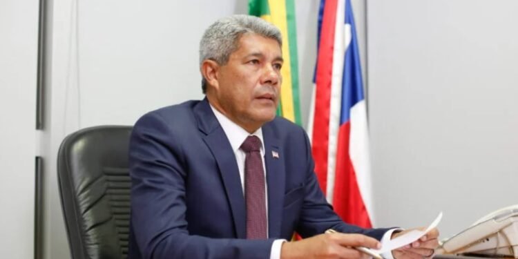 Jerônimo sanciona aumento a servidores do TJ, MP, TCM, TCE e Alba